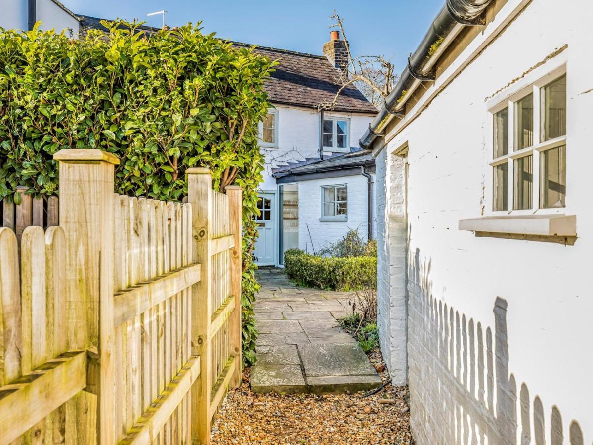 Pass The Keys Charming Downland Cottage Chichester Exterior foto